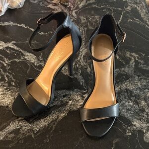 Lauren Conrad Black Ankle Strap Heels 4.5” Size 9.5
